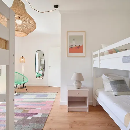 Vieira House - Spacious 3 Bedroom With Sea View Apartment Vieira de Leiria