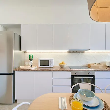 Vieira House - Spacious 3 Bedroom With Sea View