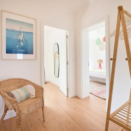 Vieira House - Spacious 3 Bedroom With Sea View Apartment