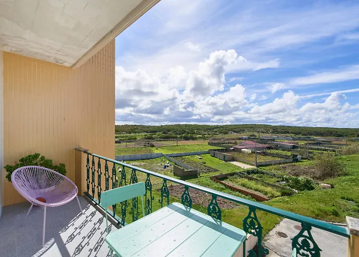 Vieira House With Sea View Apartment *