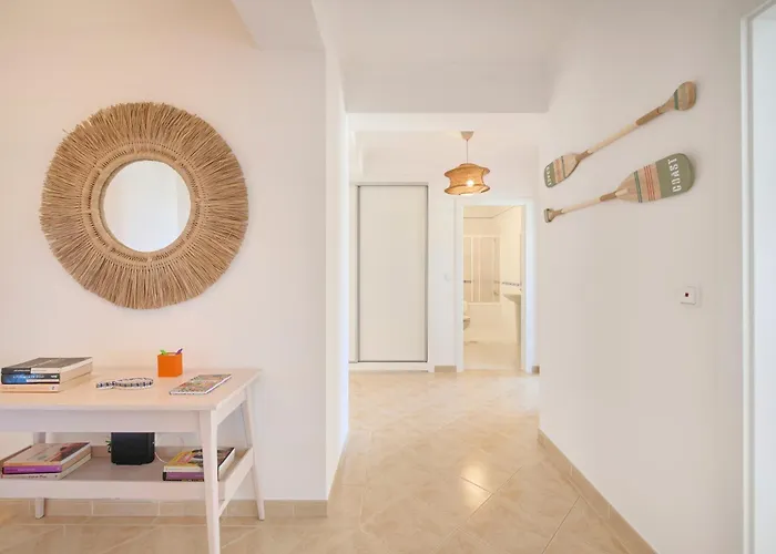 Vieira House With Sea View Apartment